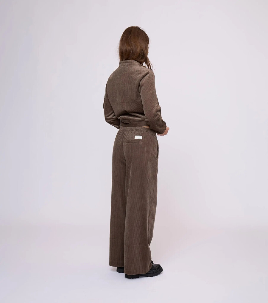 pantaloni nehlom