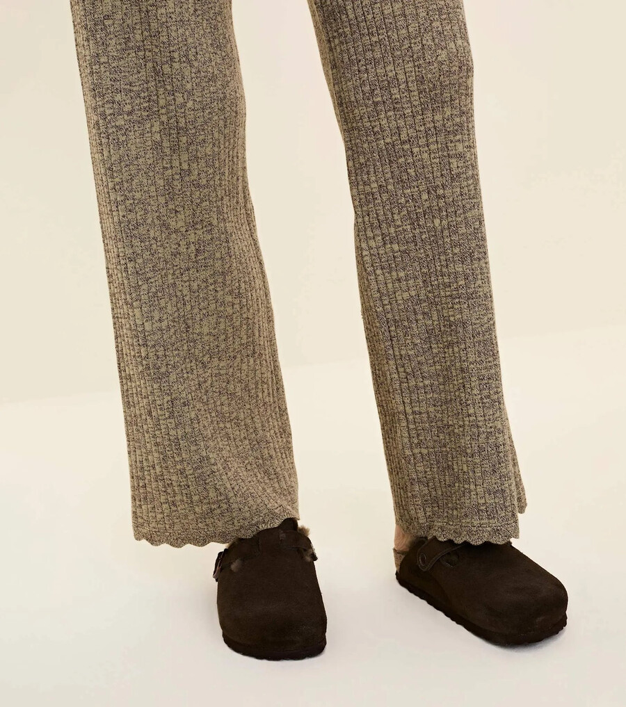 dormire con i pantaloni