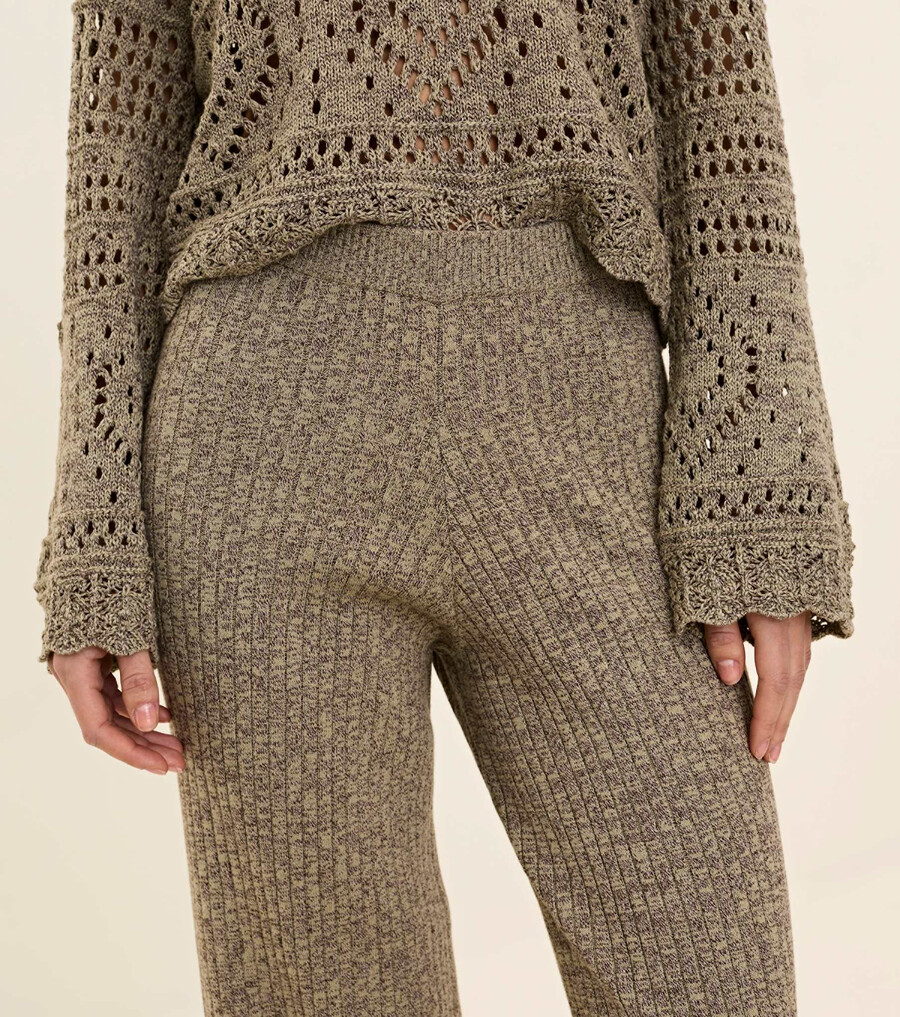 dormire con i pantaloni